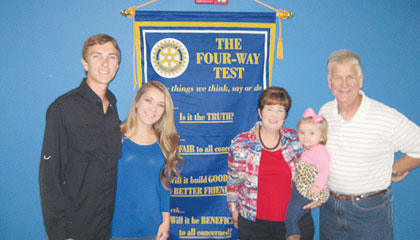 Rotary Wade family pancake eaters