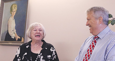 apopka city major bryan nelson honors fran carlton