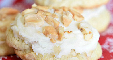 frosted_cashew_cookies_feat