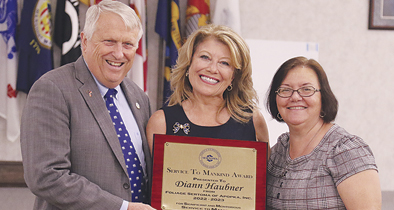 Sertoma-award-to-Diann-Haub