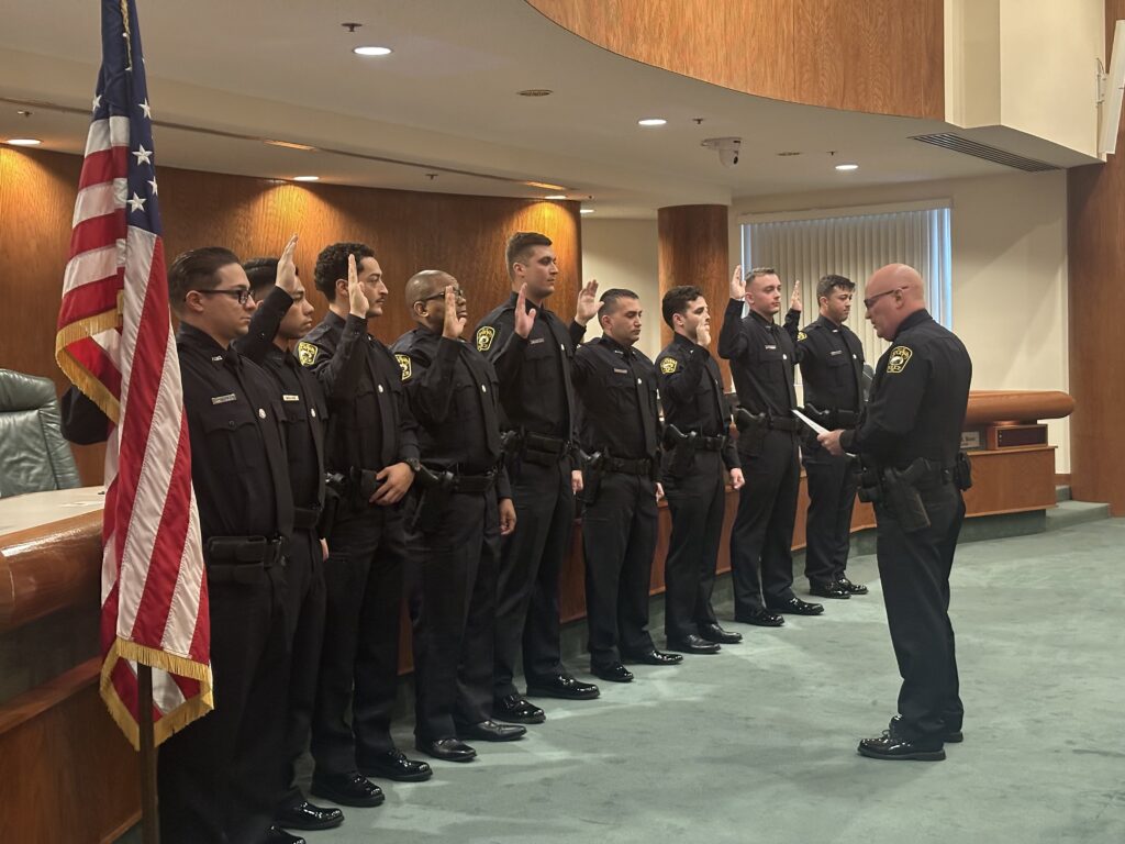 Apopka police officers