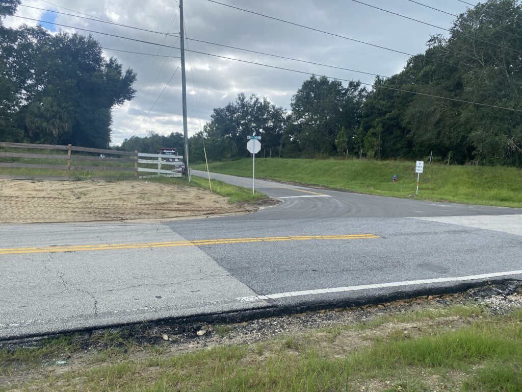 Golden Gem Road/Kelly Park Road intersection