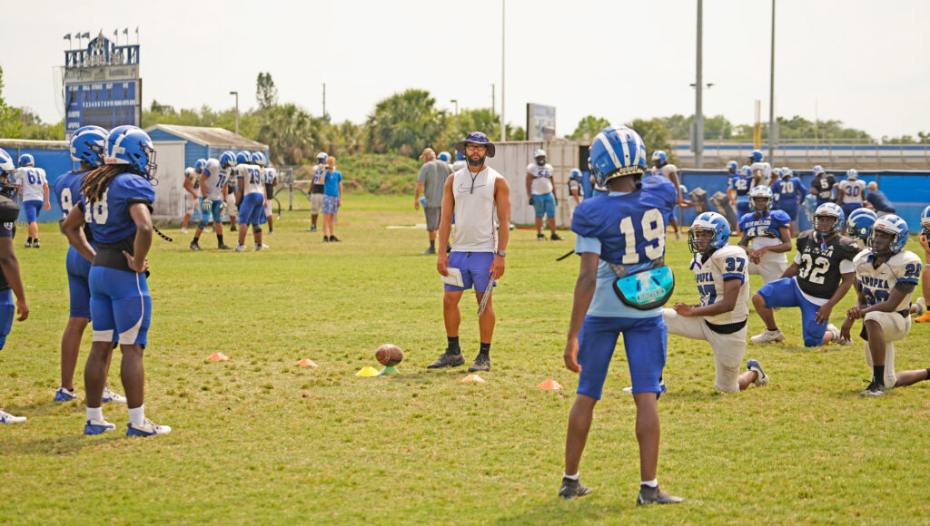 Apopka's defensive coordinator, Marcus Neeson, has been reported to be the new head coach of the Apopka Football team per On3.