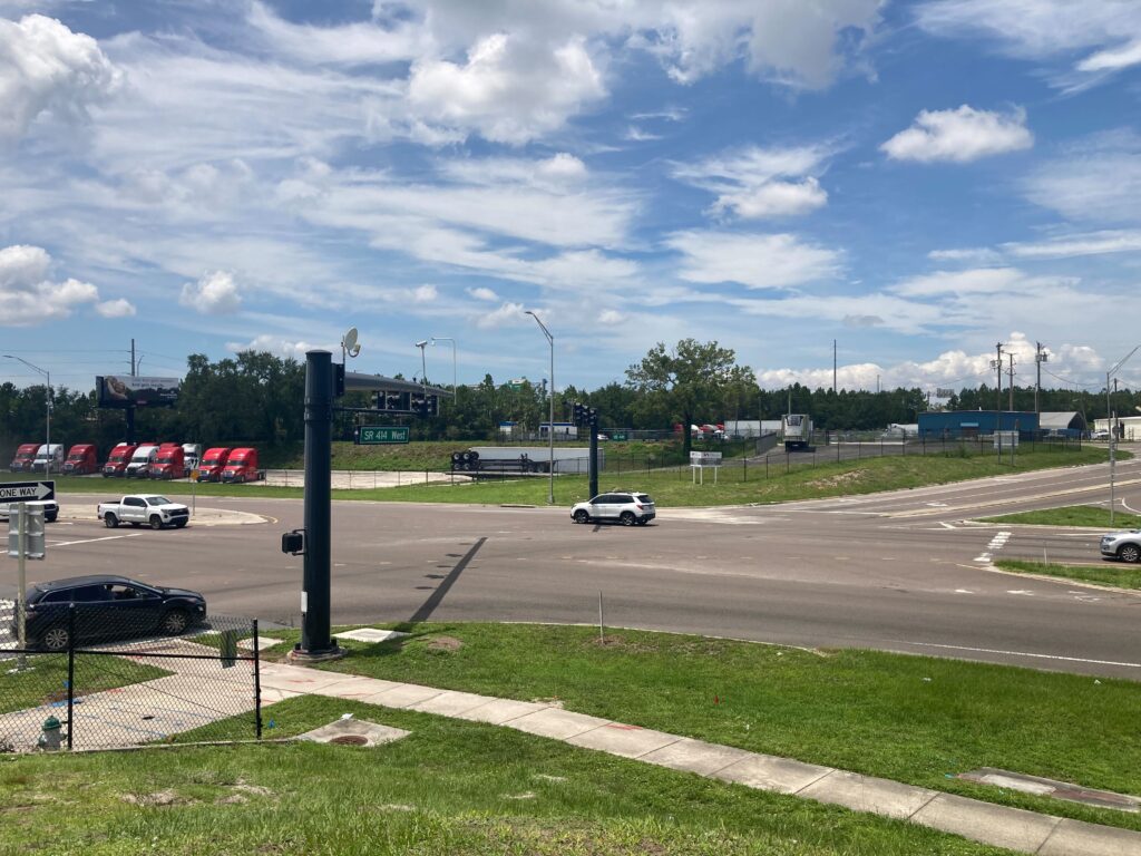 The intersection between Orange Blossom Trail and SR414