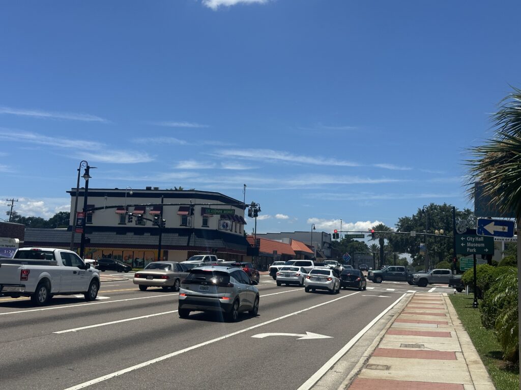 Westbound traffic navigates U.S. 441/Main Street within the Apopka Community Redevelopment Agency (CRA) district.