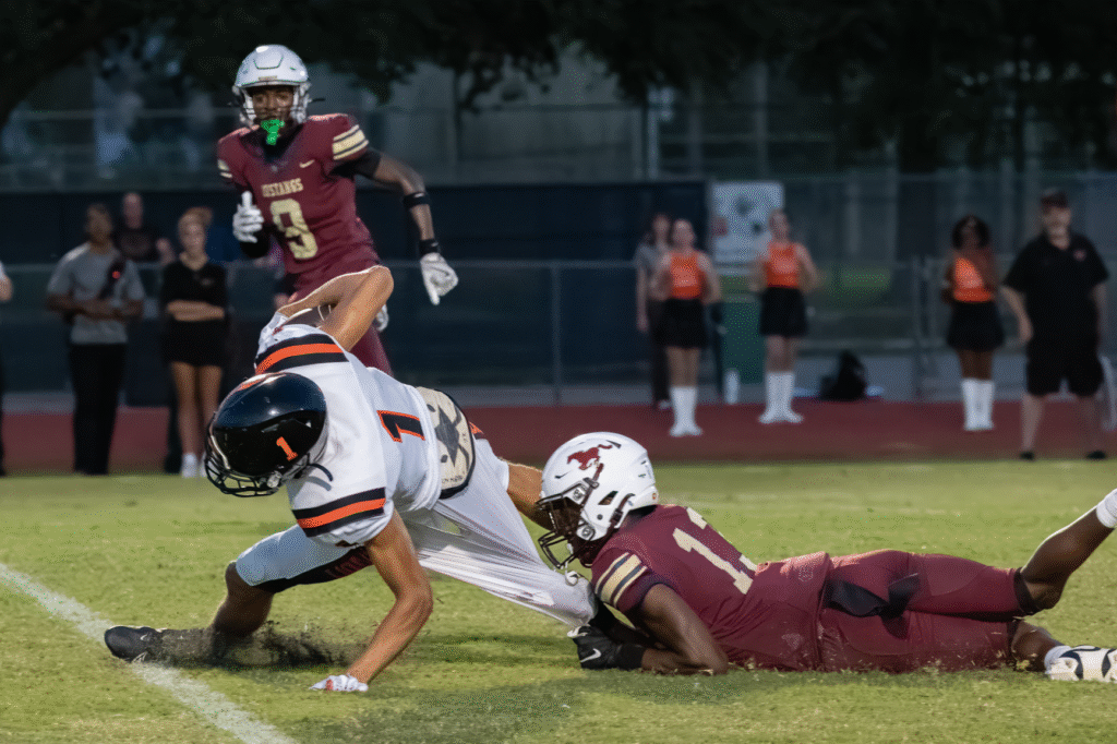 Avontae Scott drags down Lion receiver