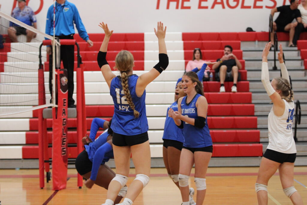 Blue Darters rejoice after Hilliman's game winning spike