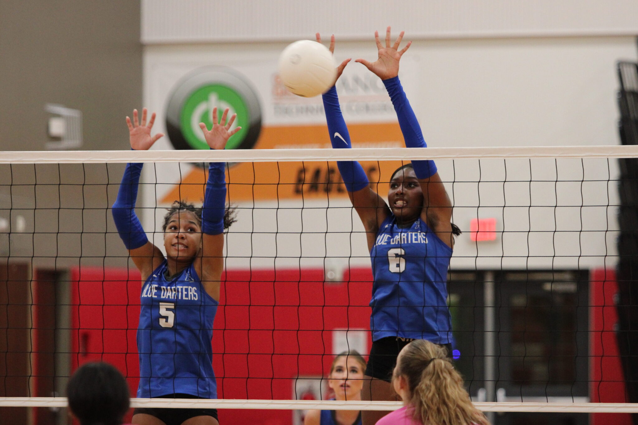Daylen Hilliman gets the block next to Kiana Napier