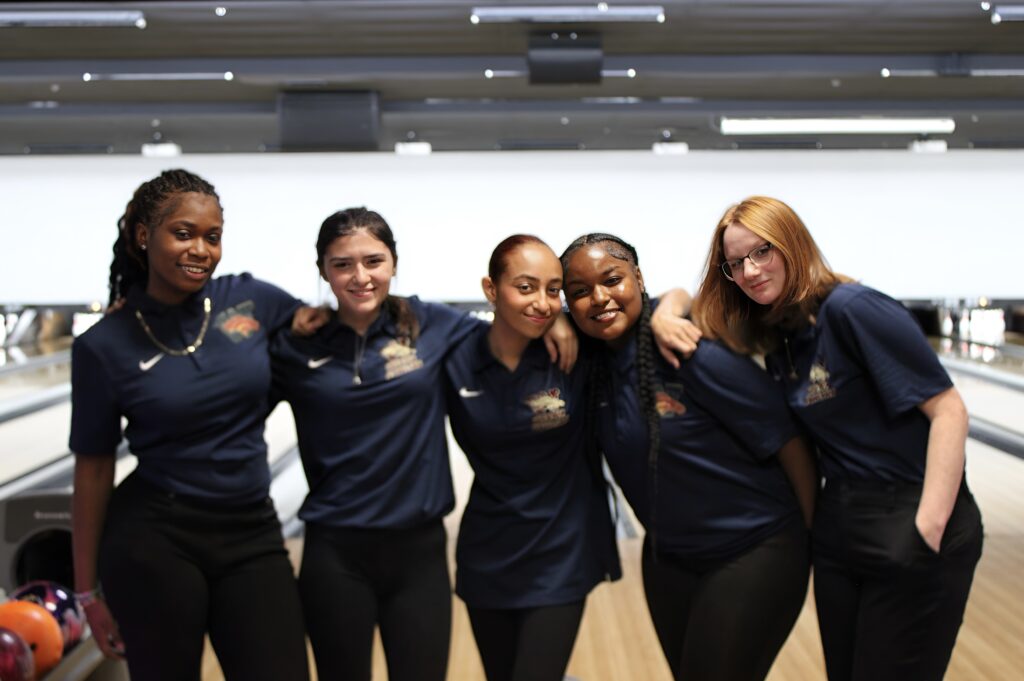 Wekiva Mustangs Girls Bowling