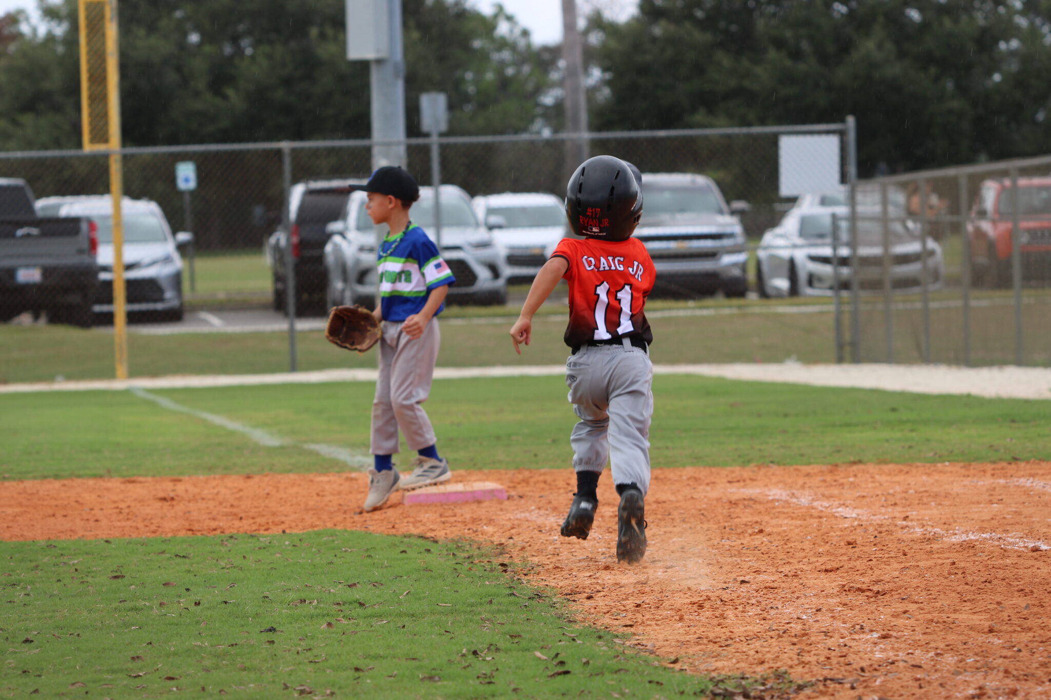 Little Leaguer moving like Sonic the Hedgehog