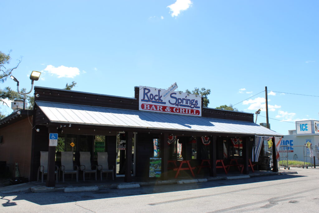 Rock Springs Bar and Grill is just a minute away from Kelly Park/Rock Springs.
