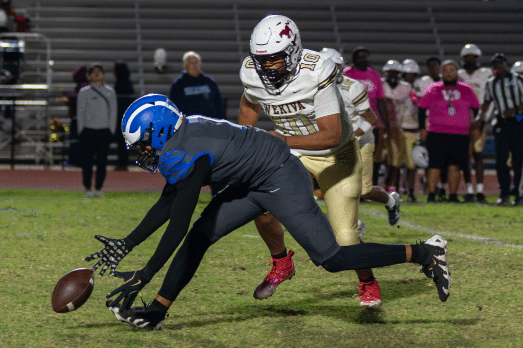 Sevenn Edwards scoop and score