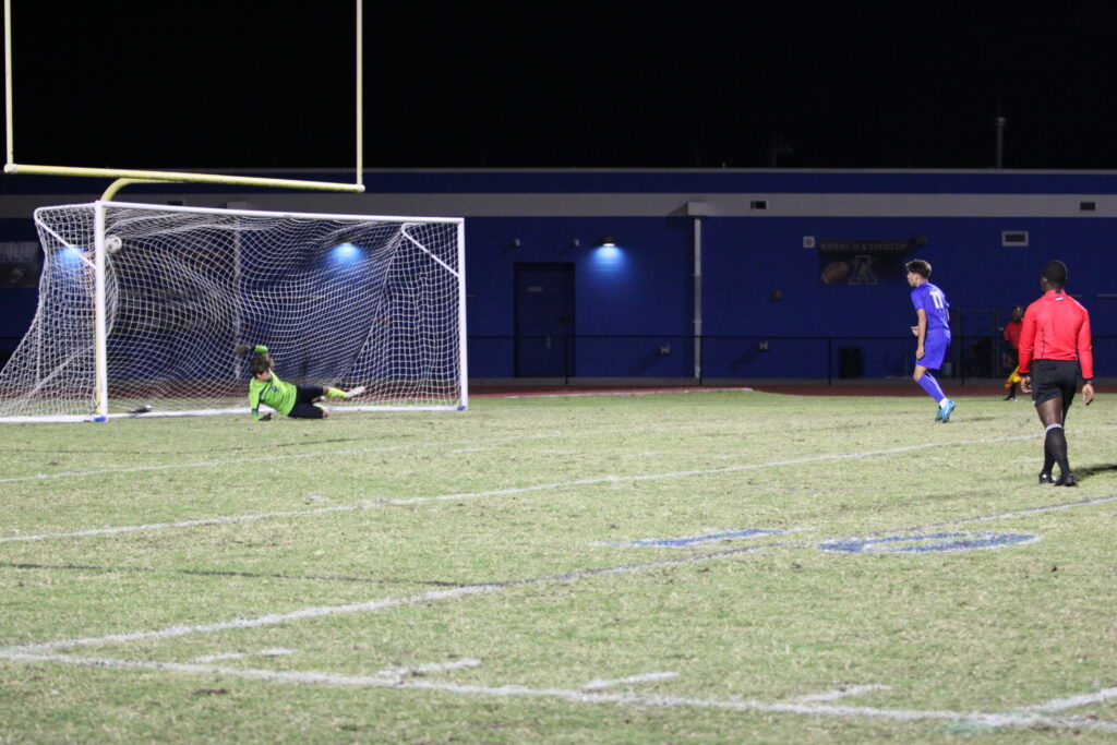 David Campana ties the game on the Penalty Kick
