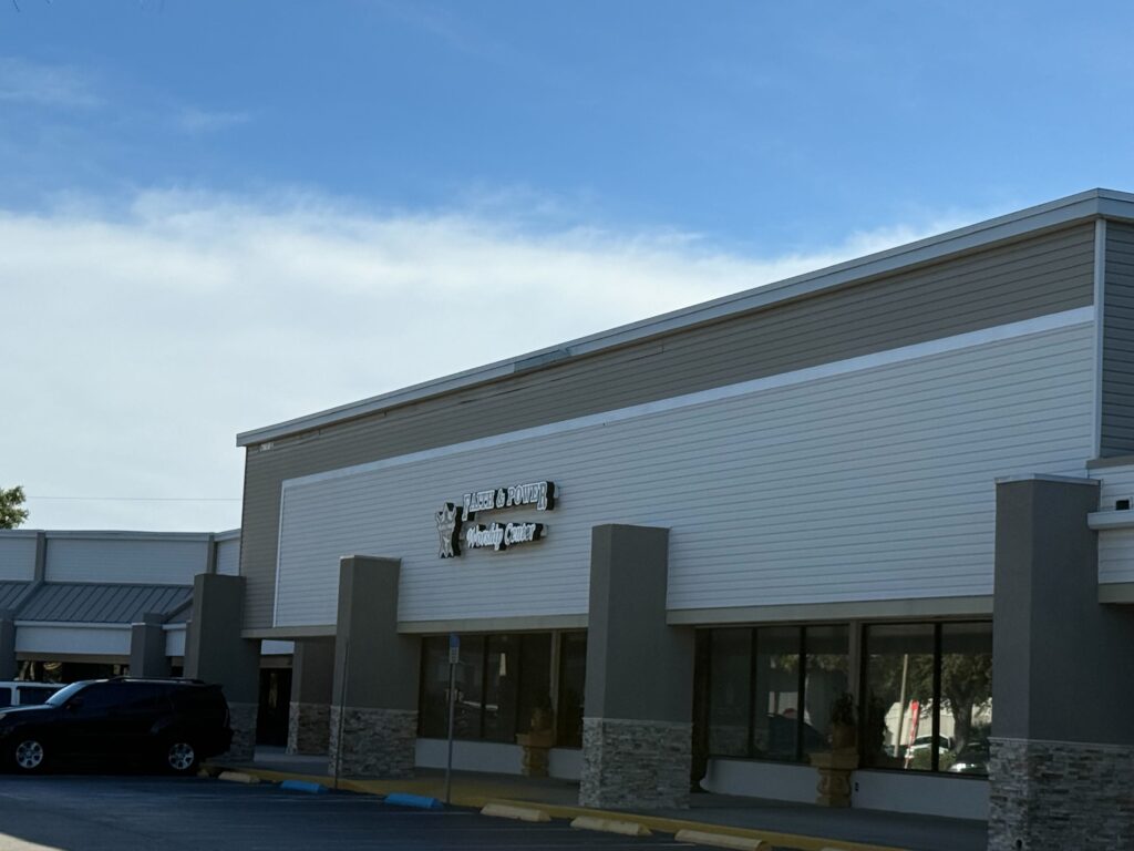 A new Bravo Supermarkets store will replace Faith & Power Worship Center at 2230 East Semoran Boulevard.