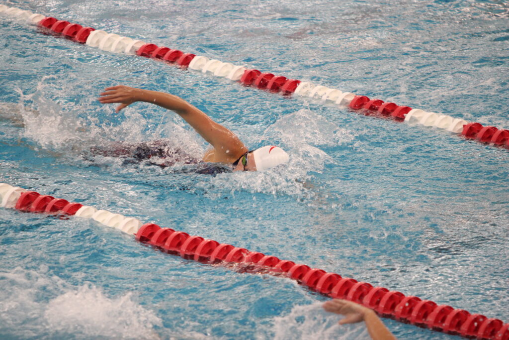 Druck ripping through the water in the 200