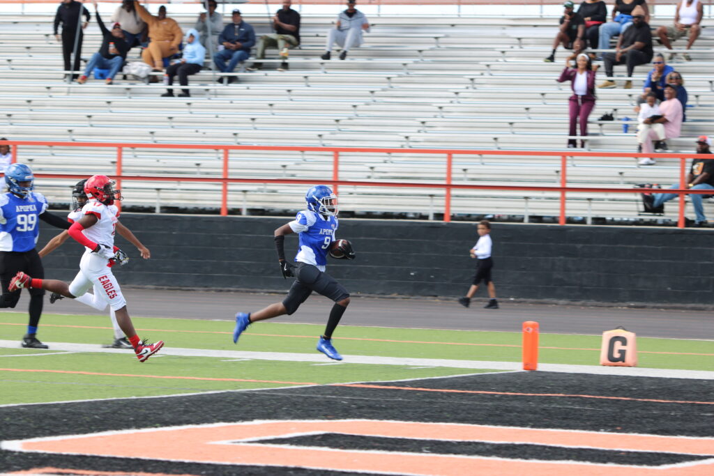 Kaden Willis blasts into the end zone to go up 8