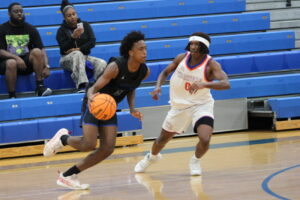 Apopka basketball beats West Orange, 56-45, in season opener 