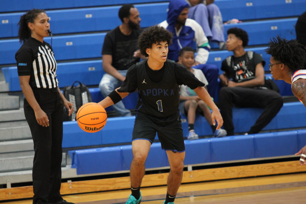 Rafi Betancourt looks for an open pass