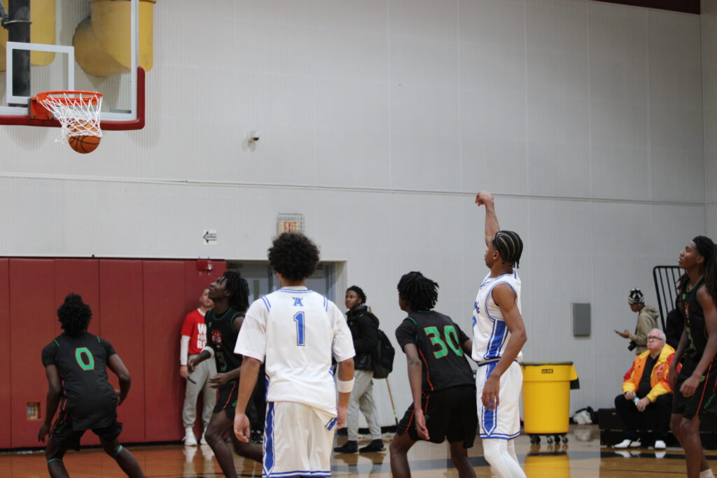Xavier Freeman sinks the free throw