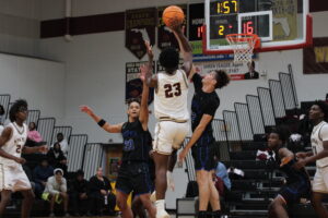 Wekiva basketball defends Mustang territory against Apopka 