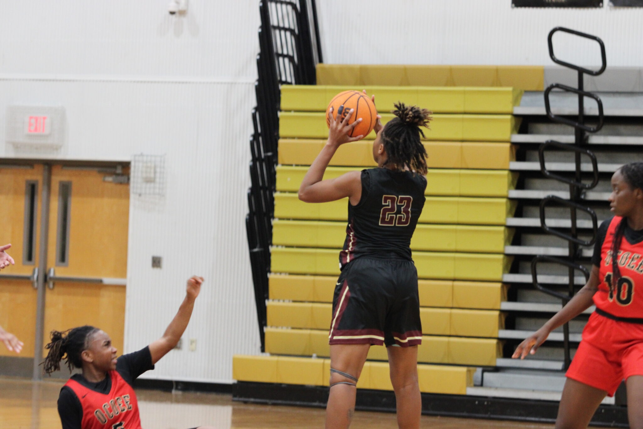 Makayala Bell shakes the defender and sinks the pullup jumper