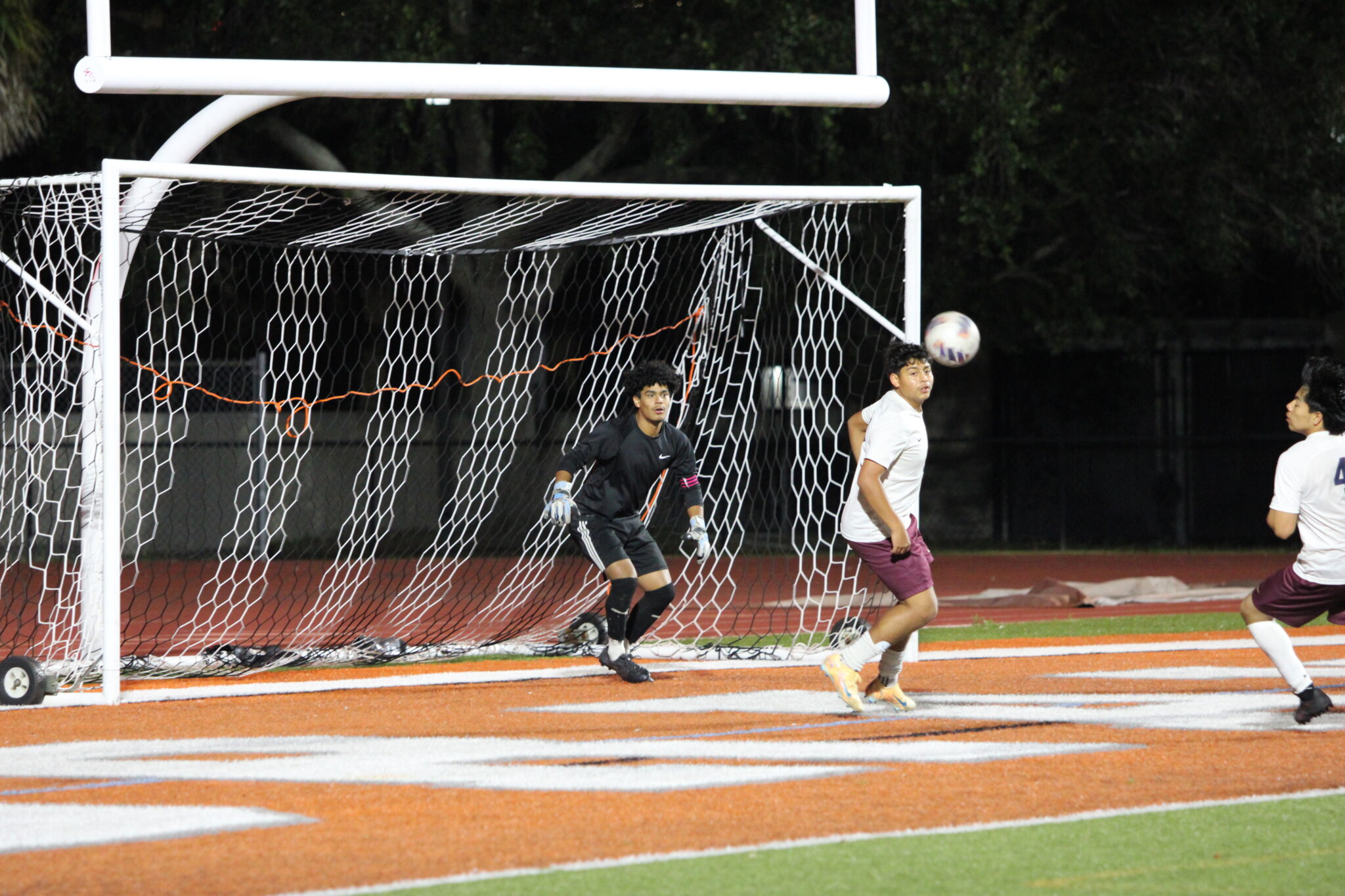 Sebastian Galves locked on to the ball