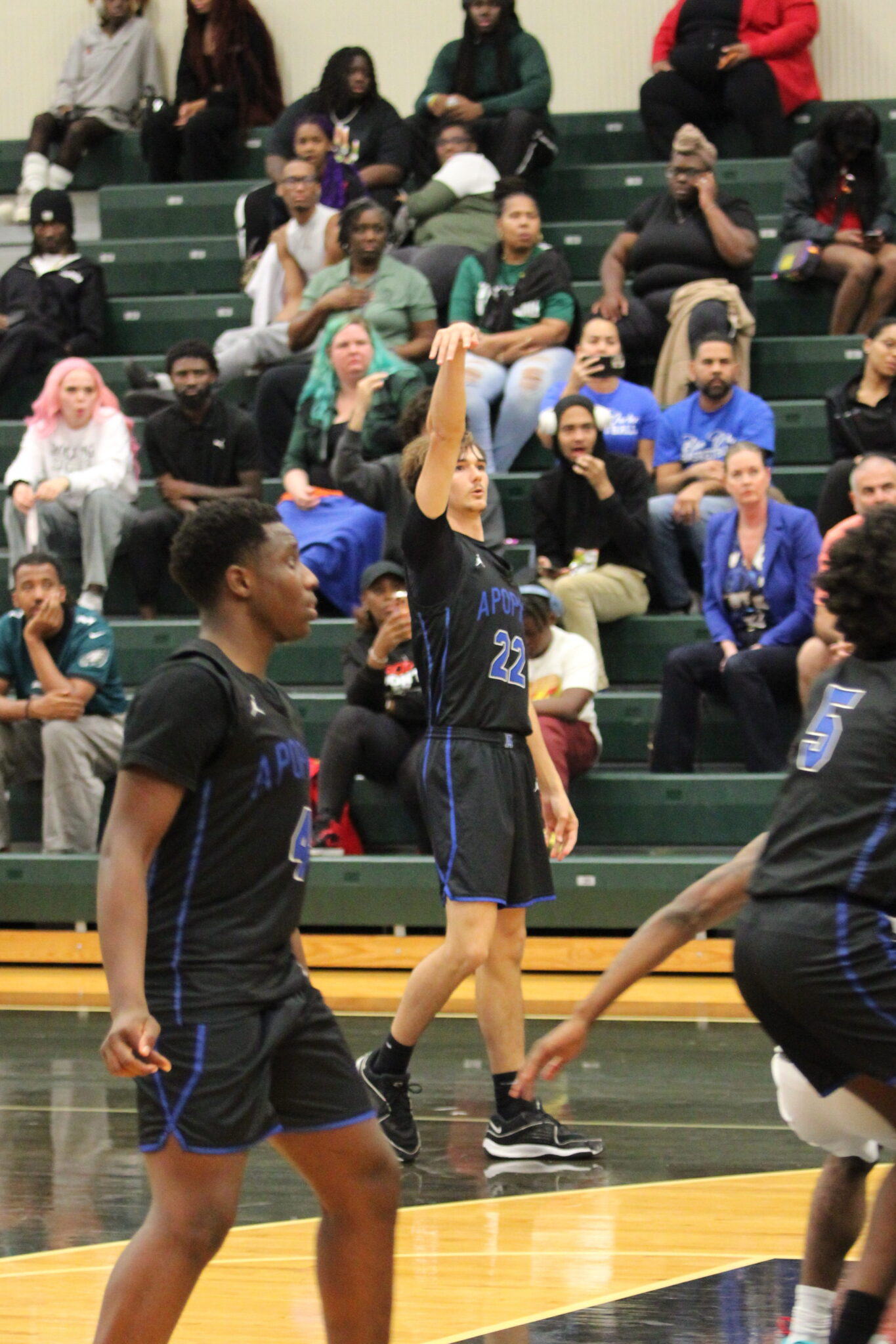 Alex Congdon continues the Blue Darters second half surge with a 3