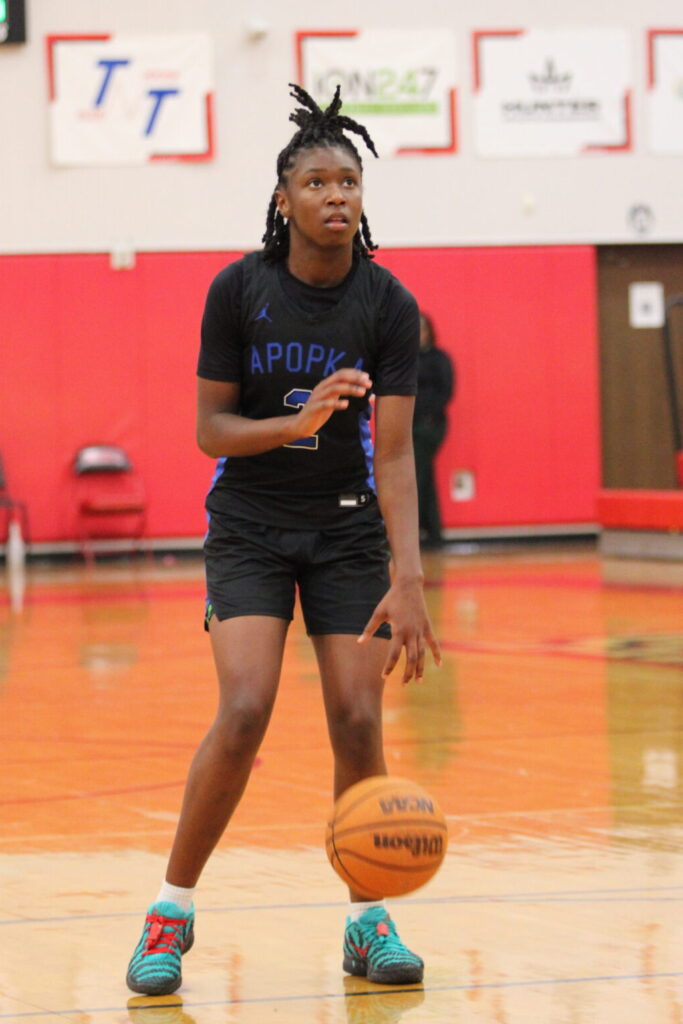 Amari Dillon lines up her free throw attempt