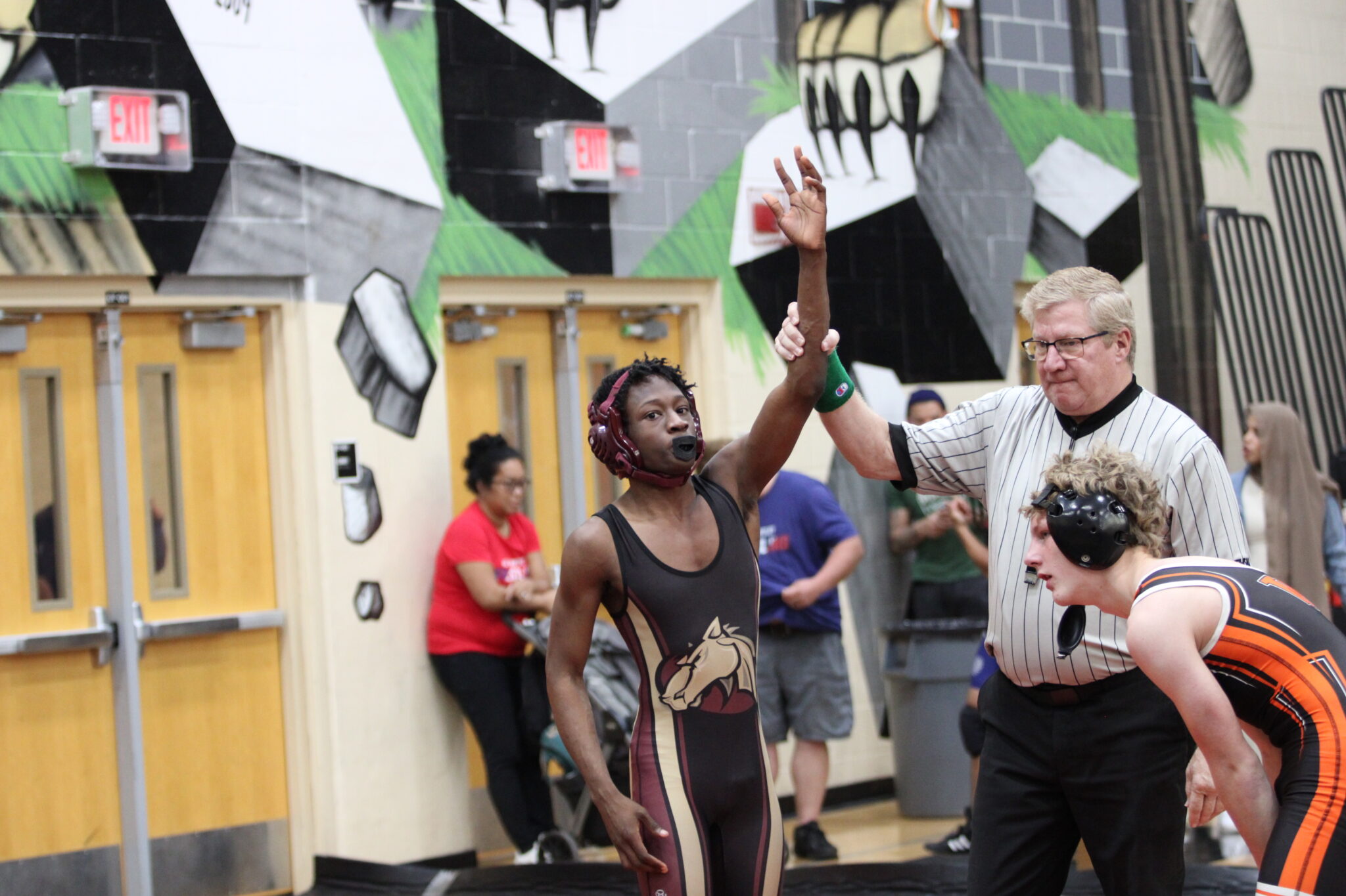 Jeremiah Demosthene wins his second match in the first period