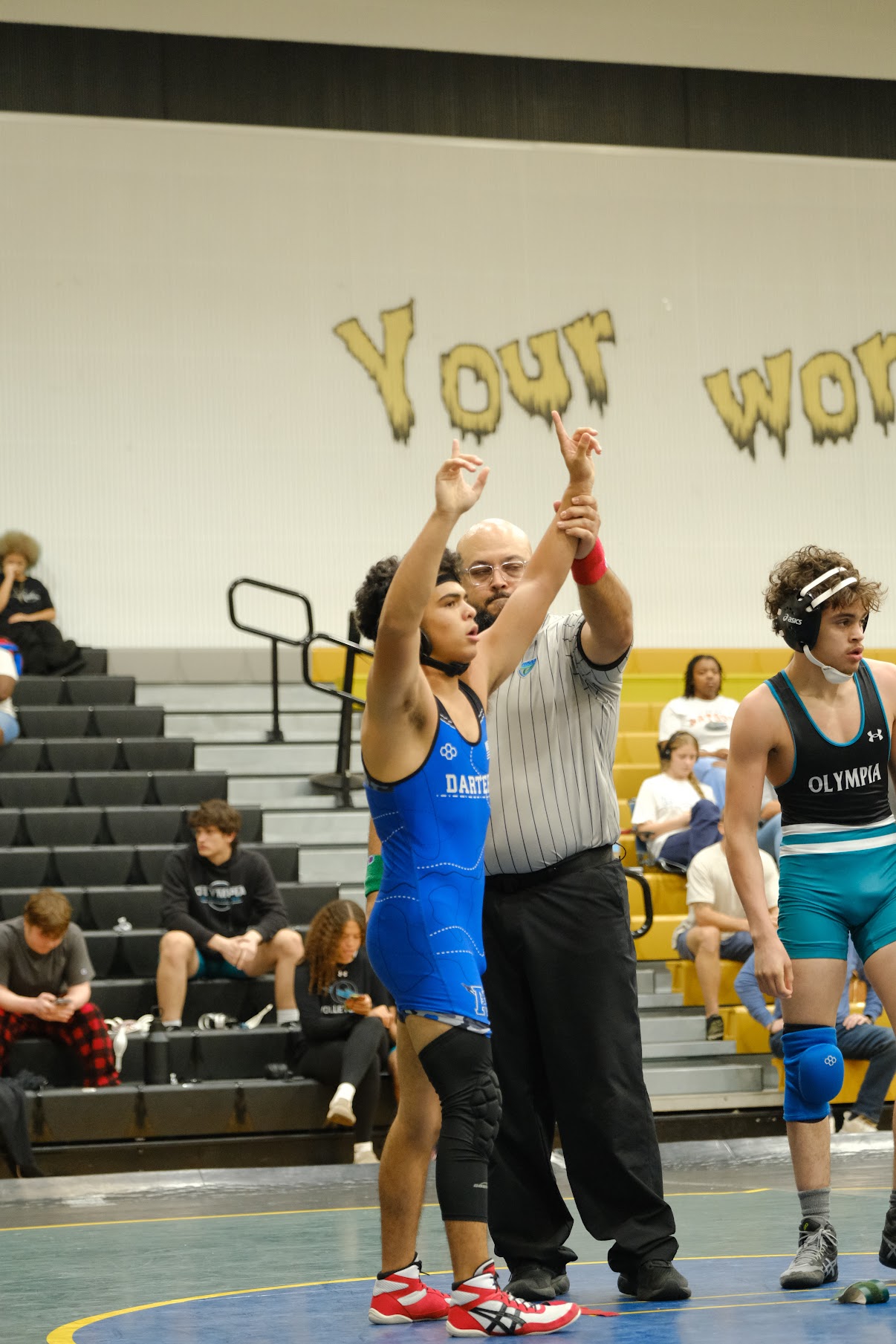 Julian Rivera beats an Olympia Titan