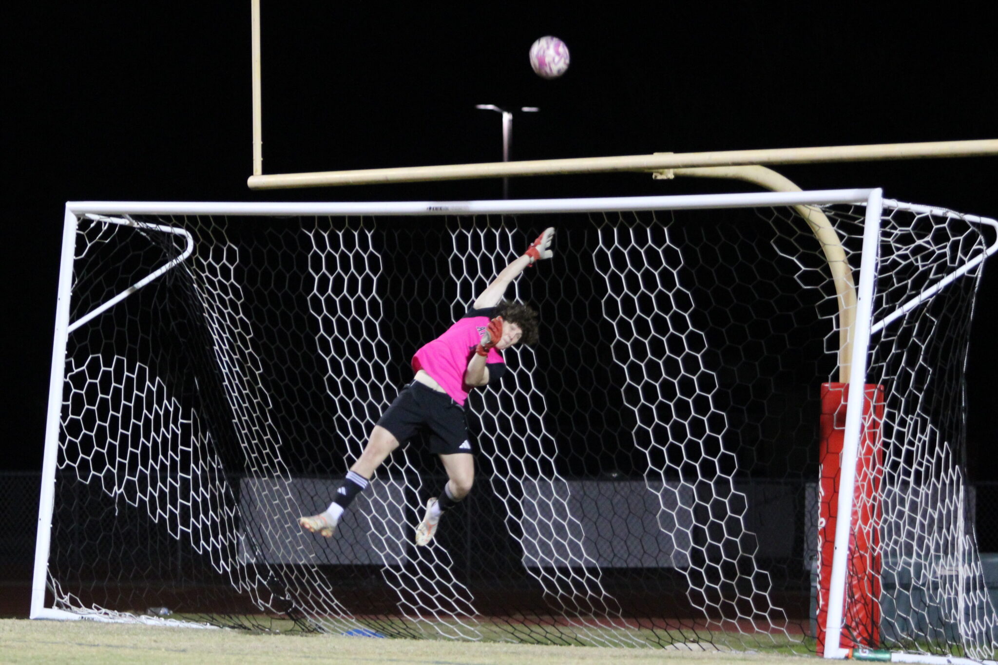 Tanner Stewart makes full extension for scorching shot that rung off the crossbar