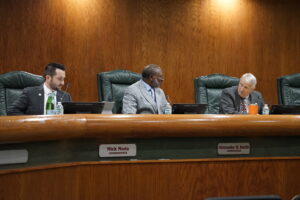 Influence accusations fly in mayoral race