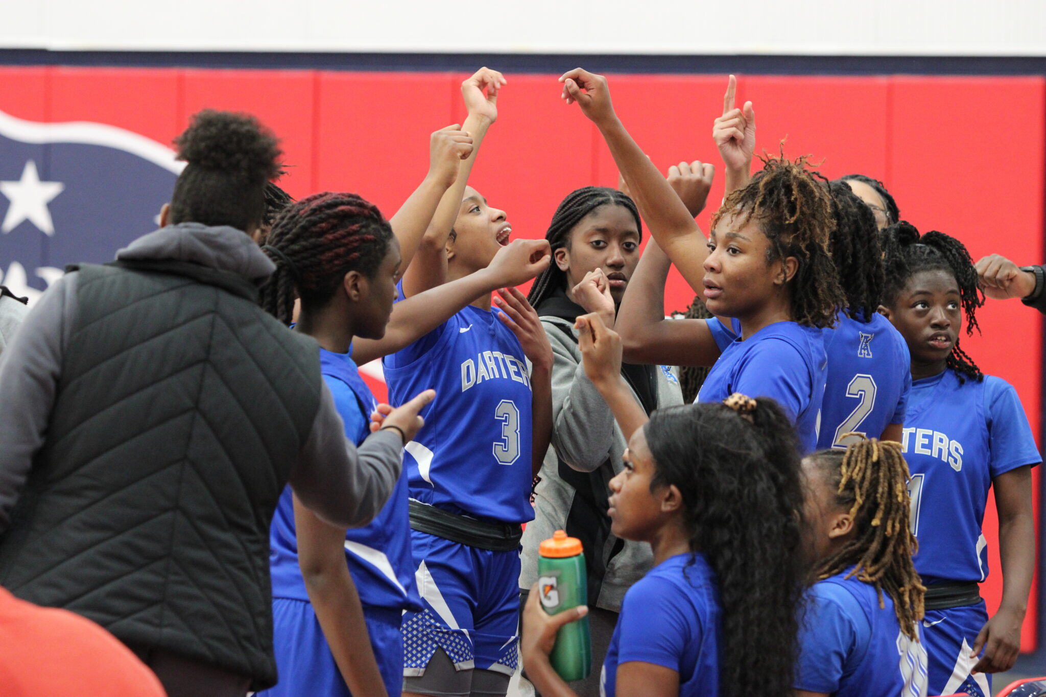 Blue Darters break from the 2nd quarter intermission