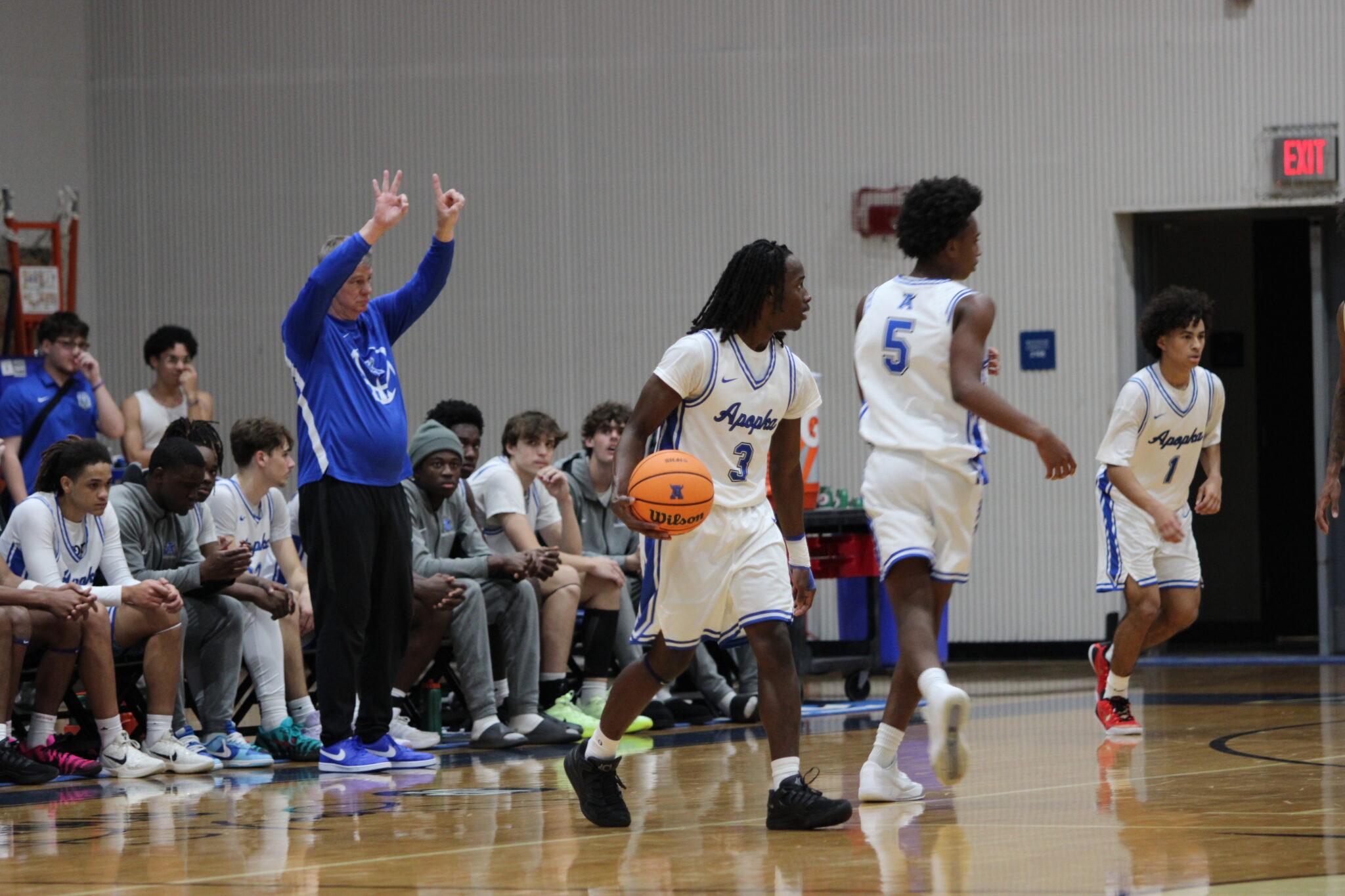 Blue Darters point guard Trent Jean letting the play develop