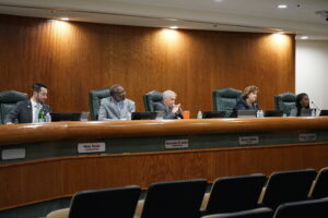 Apopka City Council adds subdivision to street lighting district