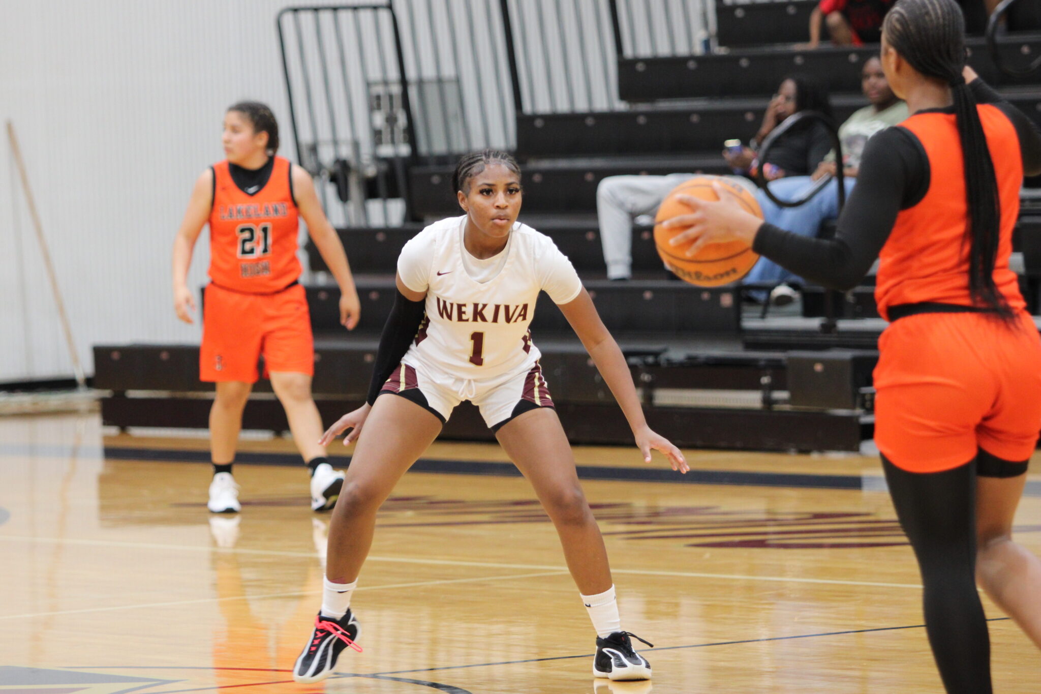 Ja'Niya Poole locked in on her opponent at mid court