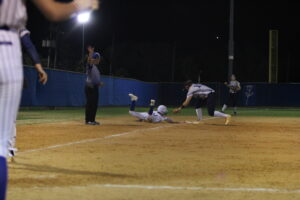 Eustis snaps Apopka softball’s 4-game win streak