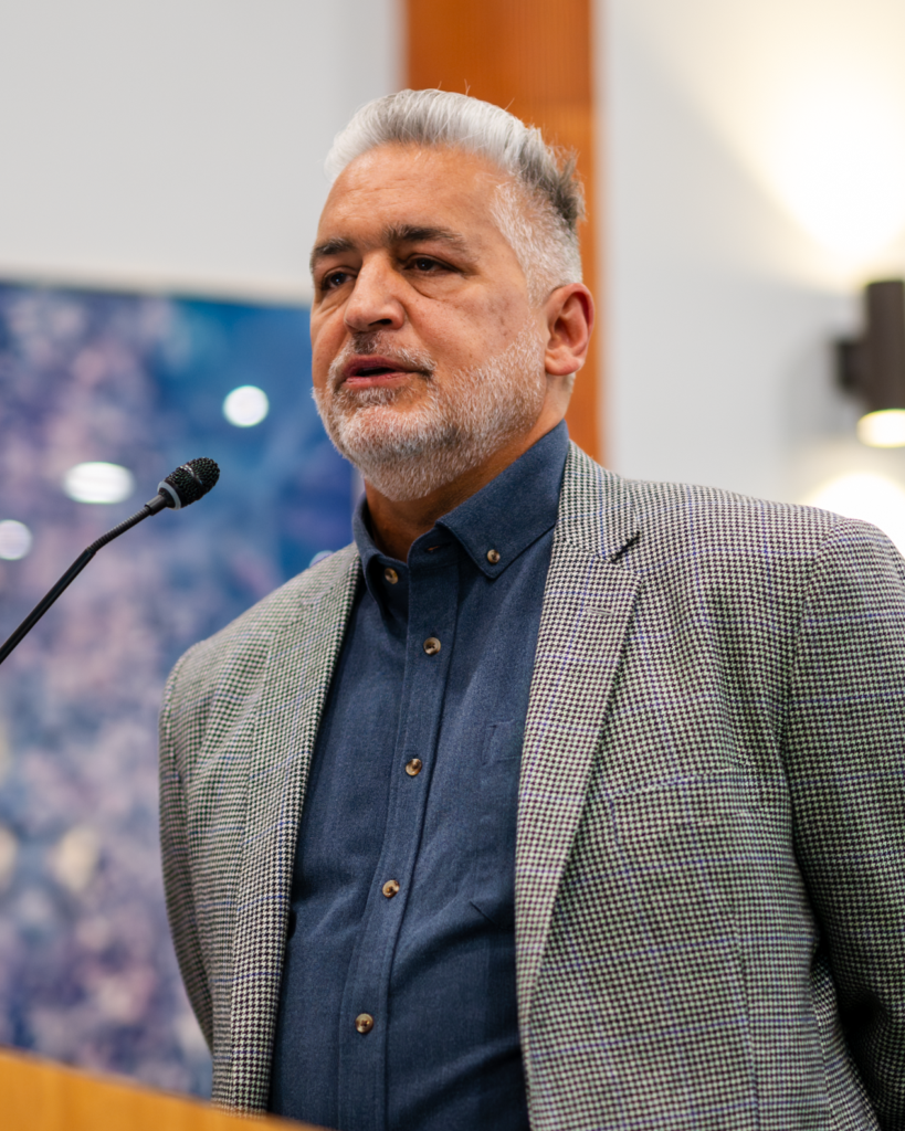 Wyld Oaks developer Joseph Beninati speaks at the March 18 City Commission meeting.