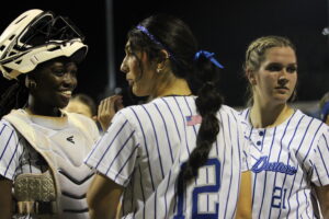 Apopka softball streak ends against Winter Springs 