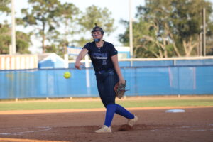 Apopka softball wins 11th straight on Teacher Impact Night