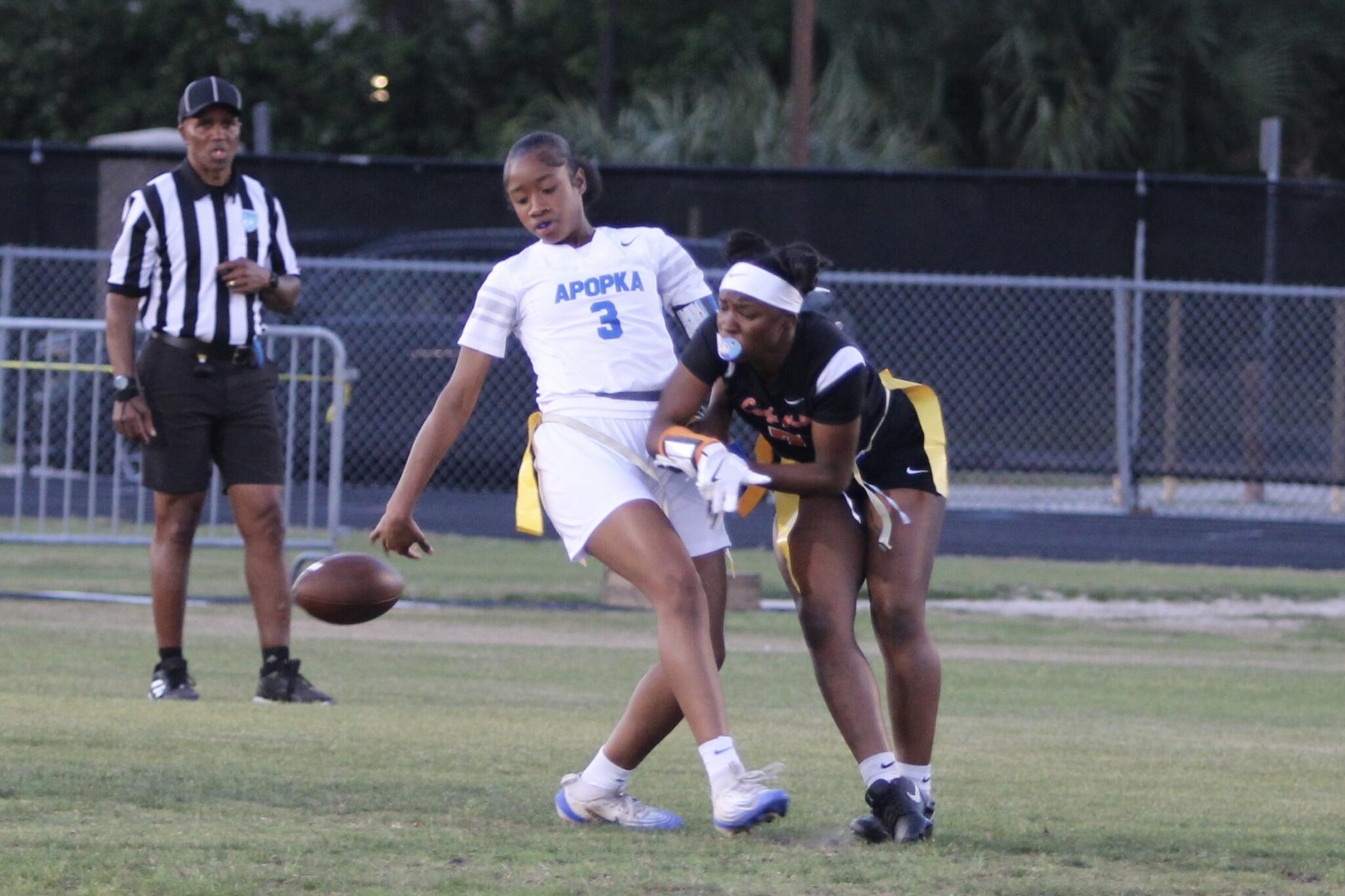 Mikayla Wiggins swats the ball away from a Seminole wide receiver