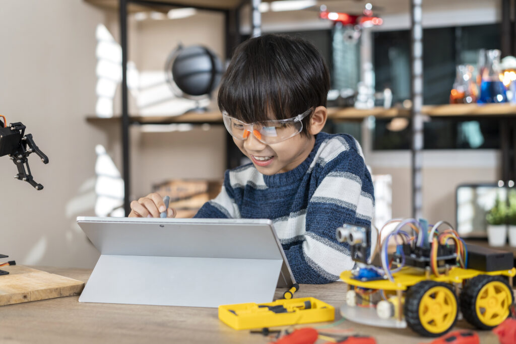 Build your imagination at Lowe's and Home Depot before school starts.