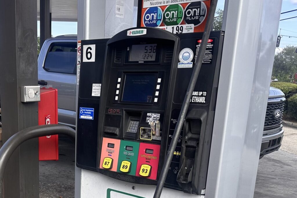 Across the nation, gas prices continue to rise for the second straight week, with Apopka gas stations seeing a range from about $4.25 to $4.89 per gallon. 