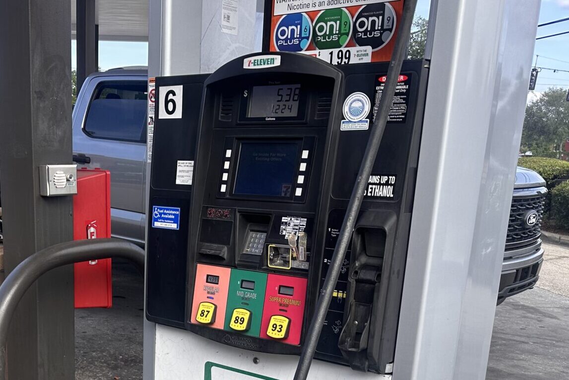 Gas prices continue to skyrocket in Apopka, around the nation