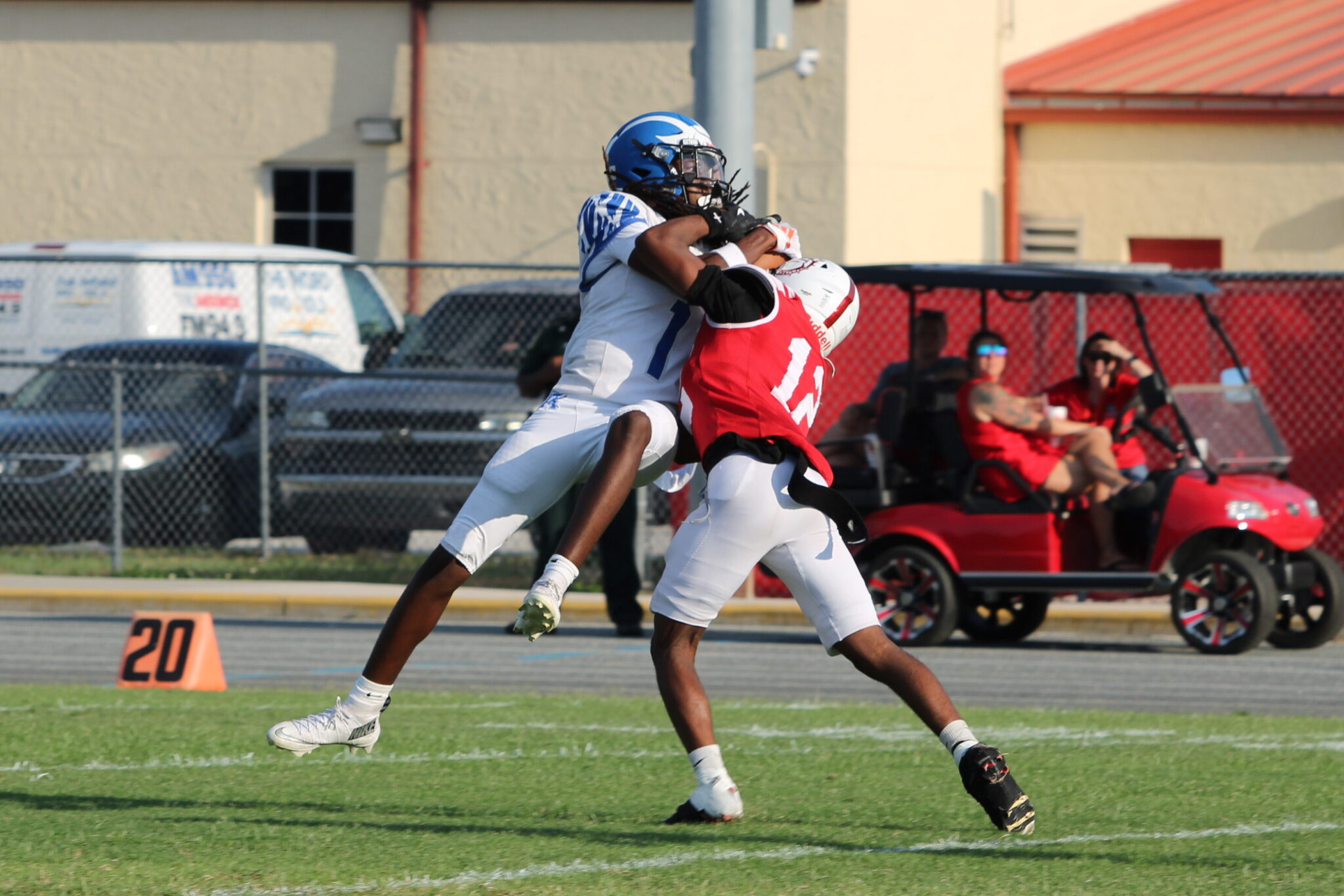 Nyzier Collington hauls in a contested catch over the Tavares defender.