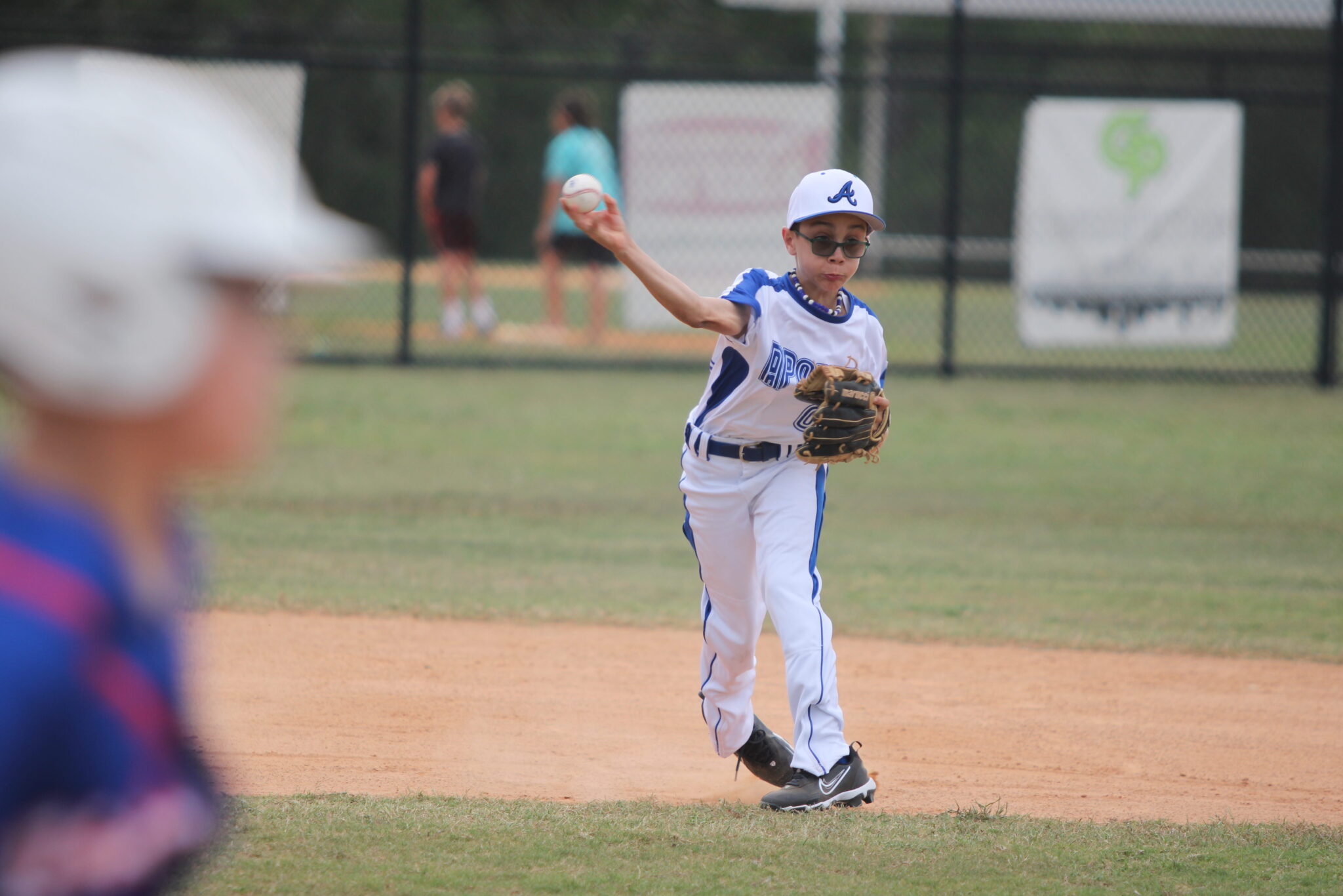 Anthony Sanchez throws out the baserunner from shortstop.
