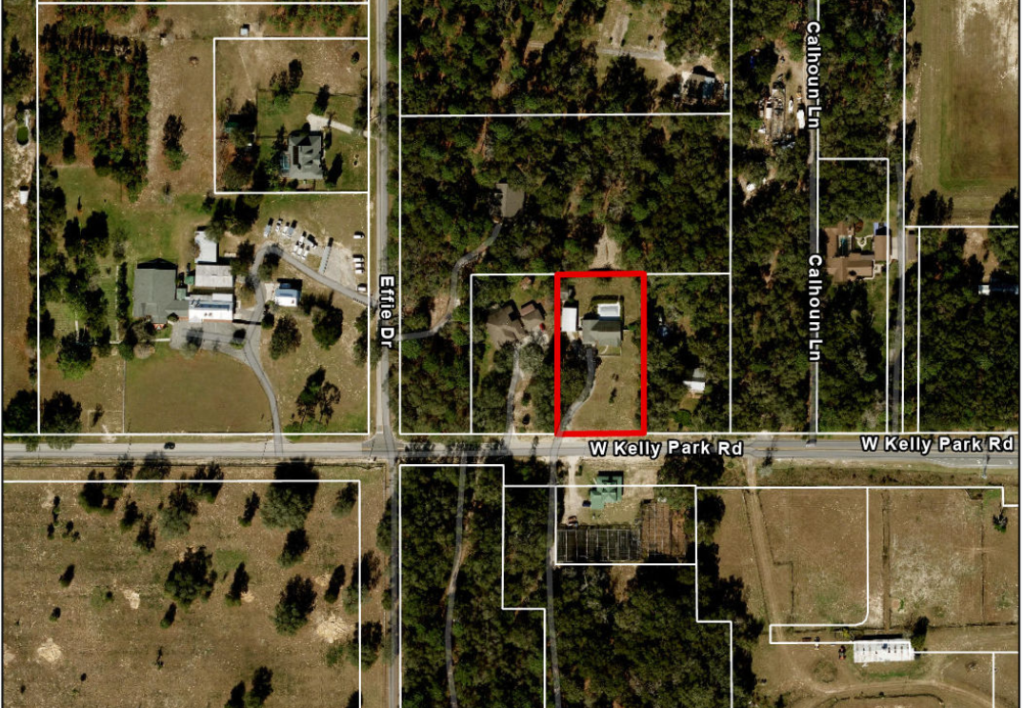 City documents show the 1.16-acre parcel outlined in red along Kelly Park Road that is proposed for annexation into the city of Apopka for future commercial development.
