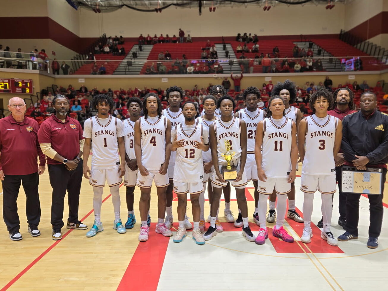 Wekiva won the consolation prize in the Centralia (Illinois) Holiday Tournament Dec. 29-31.