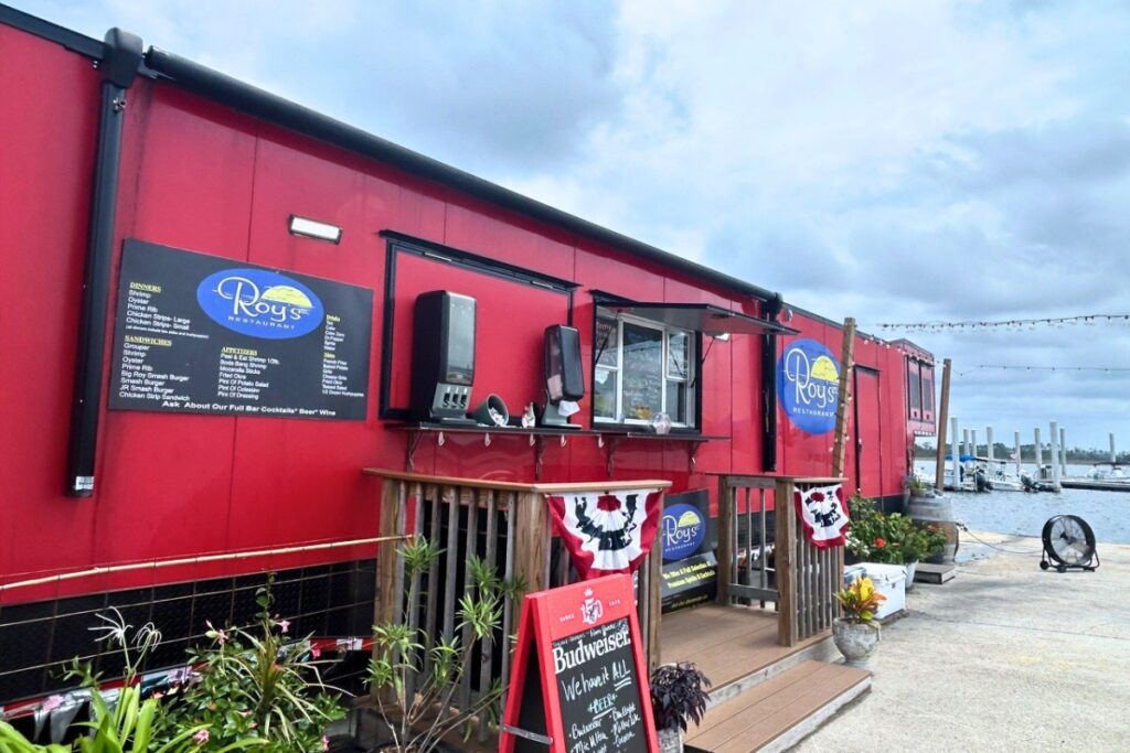 Roy's Restaurant food truck