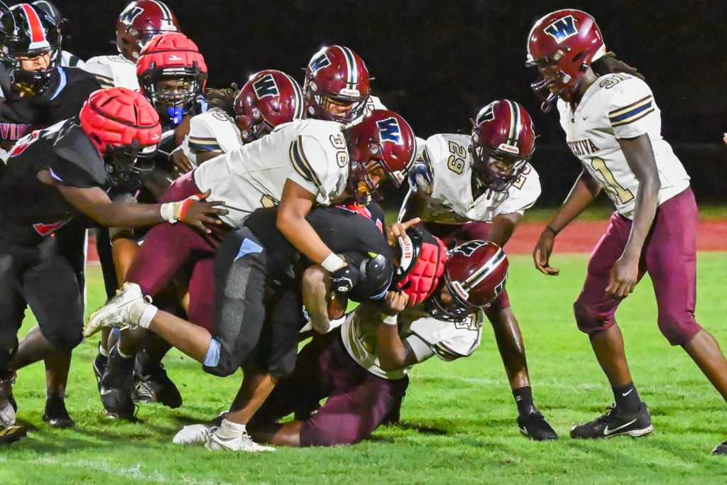 Wekiva's swarming defense shut down the Viper running game in another dominant performance Friday night.